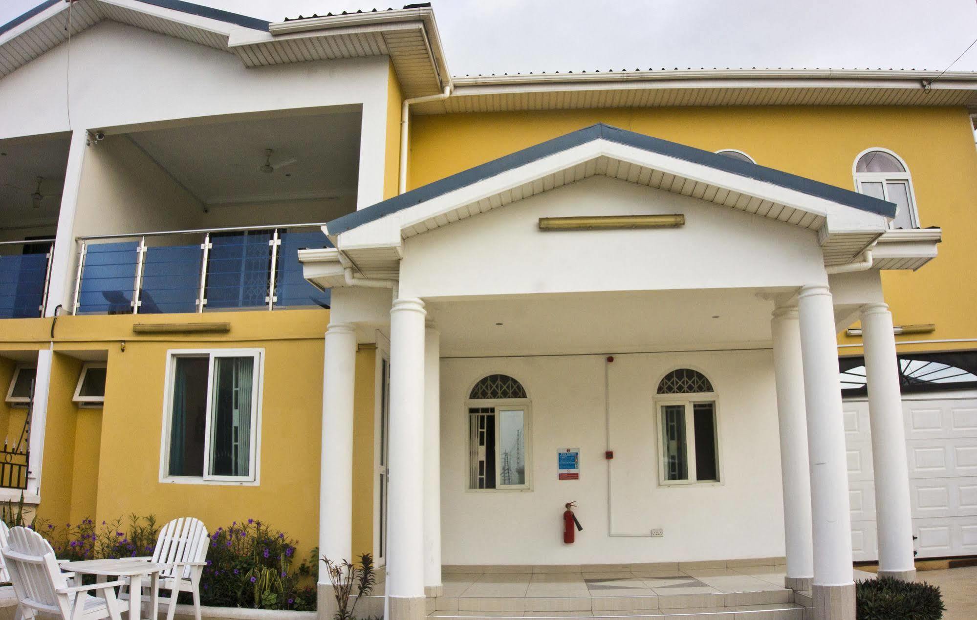 @Home Boutique B&B Hostel And Suite Accra Exteriör bild